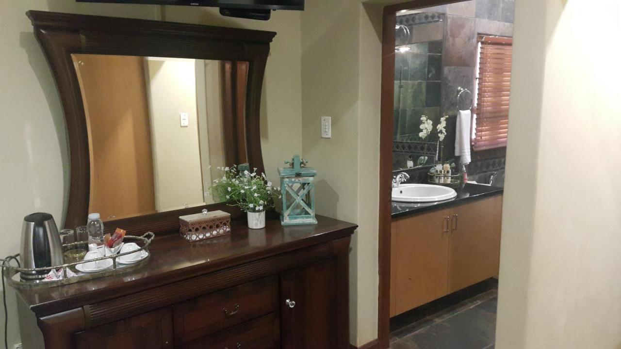 93 On Celliers Guesthouse Louis Trichardt Exteriör bild