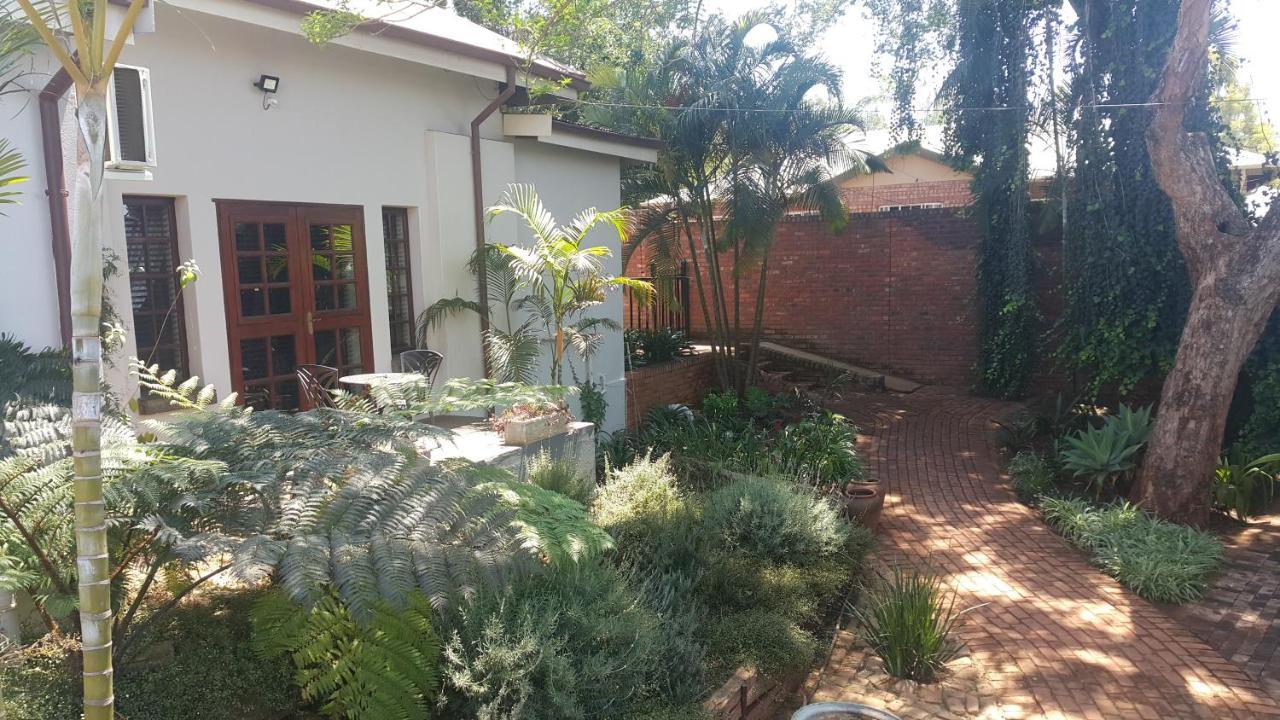 93 On Celliers Guesthouse Louis Trichardt Exteriör bild